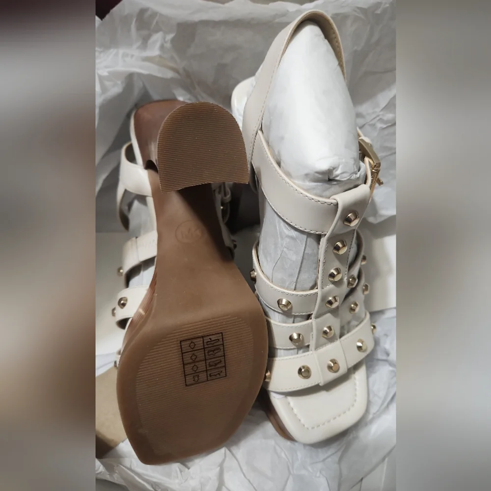 Women's Cream Platform Sandals - Picture 5 of 6